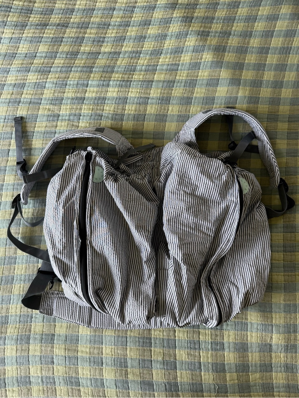 Wego Twin Carrier Seersucker EUC - Picture 4 of 8